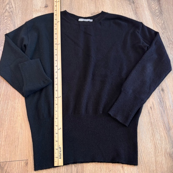 Vince Women’s 100% Cashmere Crewneck Sweater Open Back Black Size XS - Picture 7 of 8
